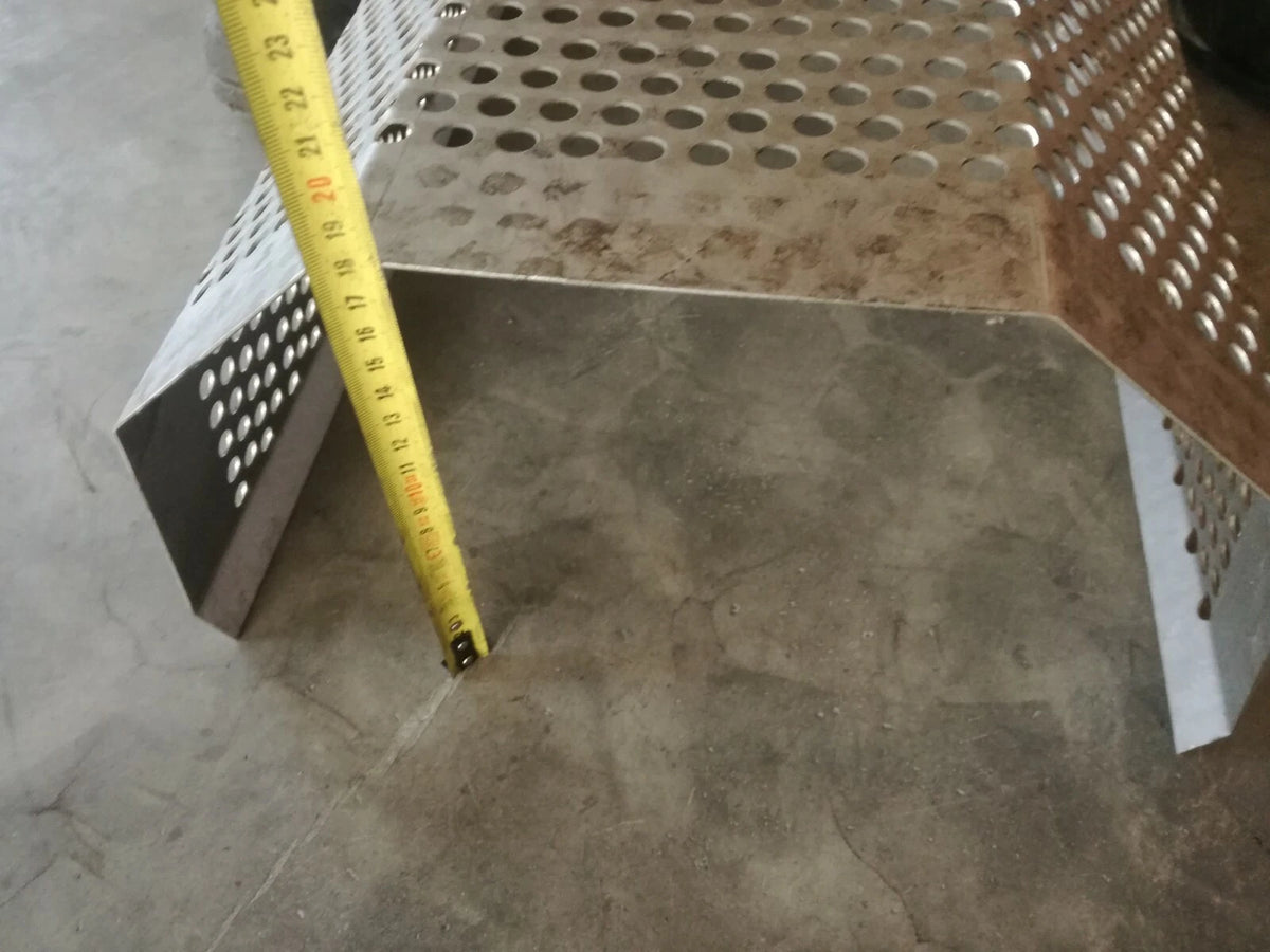 Protezione griglia antiscottatura marmitta trattore 720×320 mm in acciaio alluminato