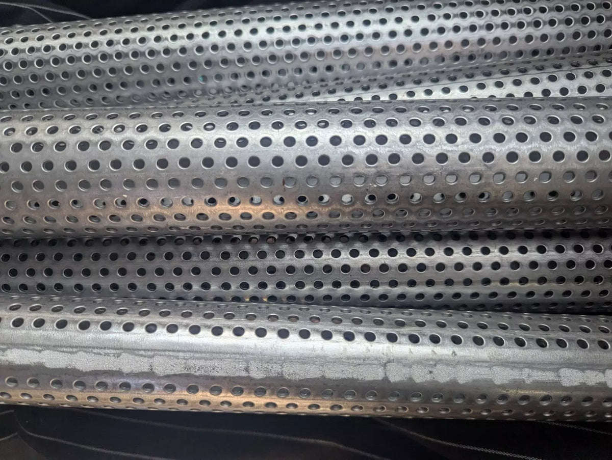 Tubo forato acciaio alluminato per silenziatori – spessore 1,5 mm